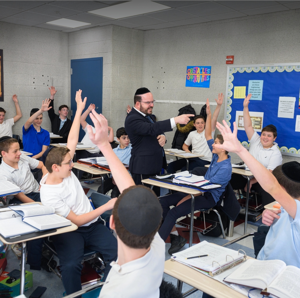 Rebbe teaching